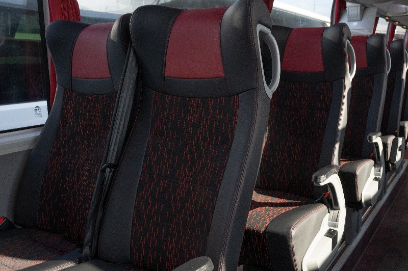 Комфорт в автобусе при аренде в СПб